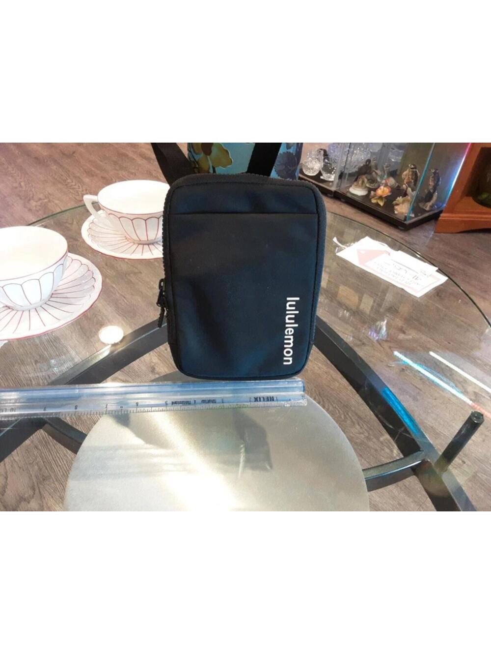 Lululemon Small crossbody